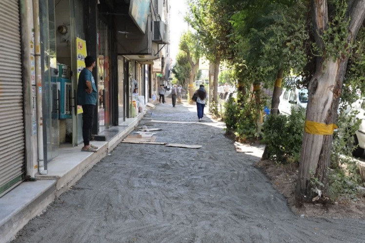  آغاز عملیات پیاده‌راه‌سازی خیابان ۲۴ متری باقرشهر