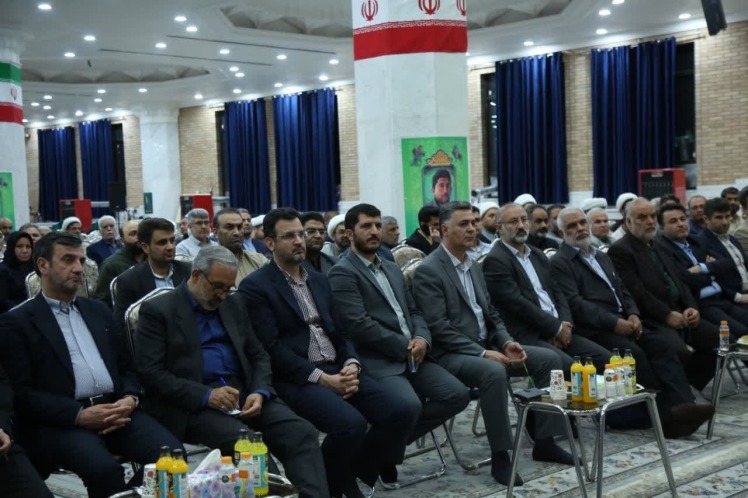 نشست صمیمی مسئولان، نخبگان و کارگزاران باقرشهر و کهریزک در مصلی