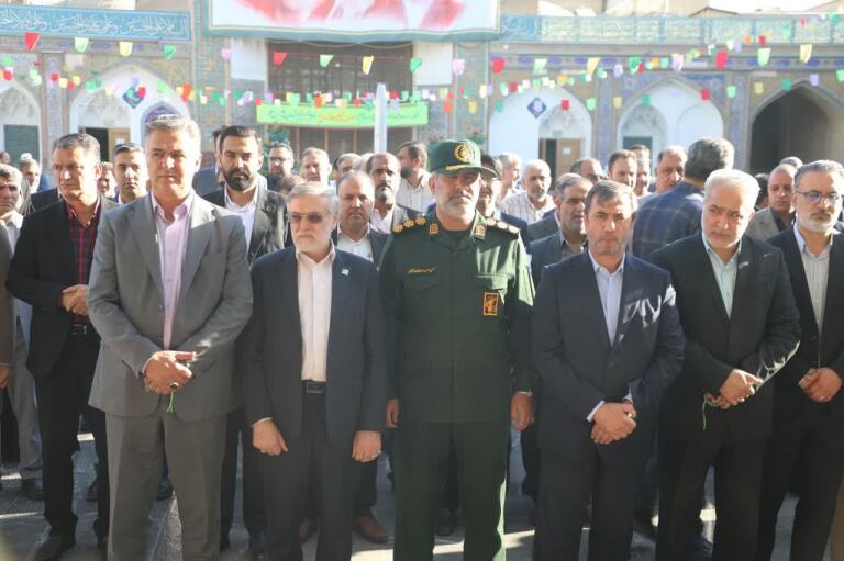  ادای احترام مسئولان شهرستان ری به آستان حضرت عبدالعظیم حسنی(ع) 
