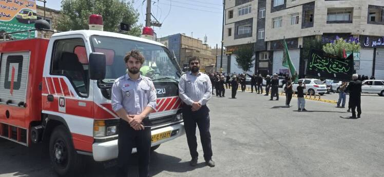 حضور فعال آتش‌نشانان در مسیرهای سوگواری عاشورا