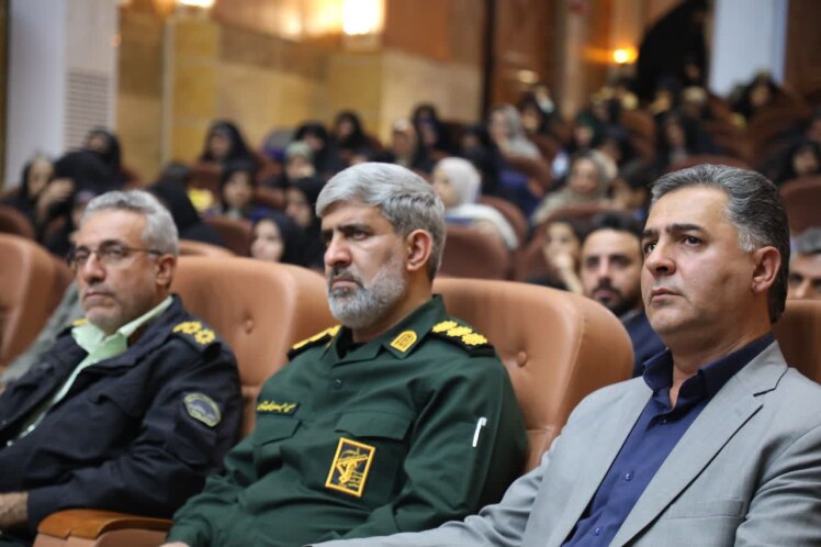 همایش بزرگ بسیجیان باقرشهر با عنوان «بسیج، مدرسه عشق» برگزار شد