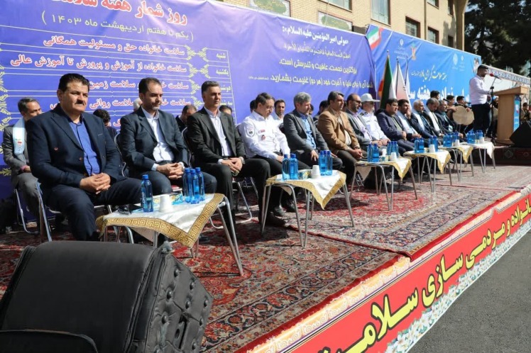 گزارش تصویری/حضورشهردار باقرشهر در آئین نمادین آغاز هفته سلامت در مدرسه امام هادی (ع) شهرری