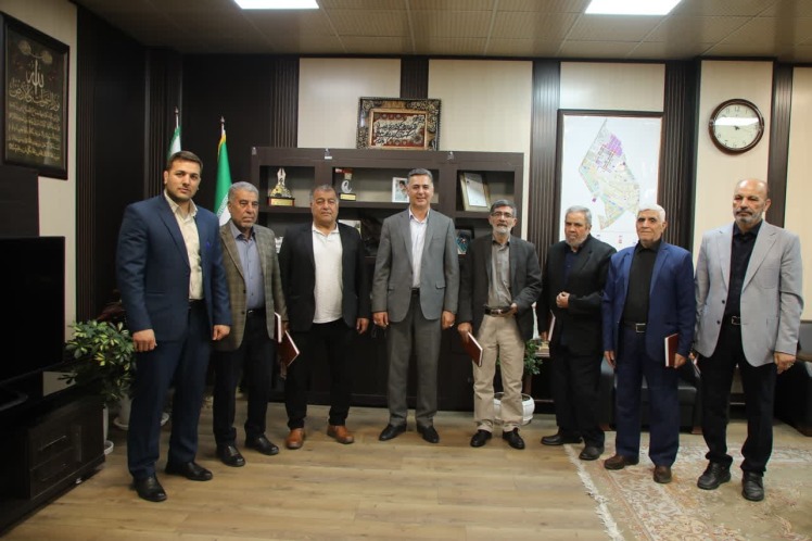 دیدار پیشکسوتان ورزش باقرشهر با شهردار باقرشهر