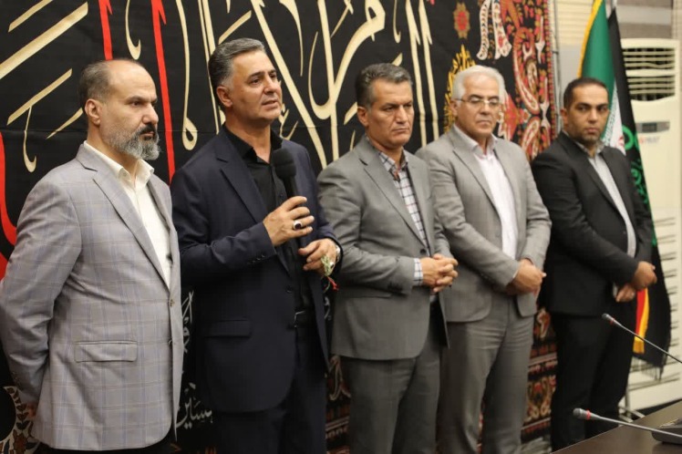  تقدیر از « جهادگران شهر پاک» در جلسه شورای مدیران شهرداری باقرشهر