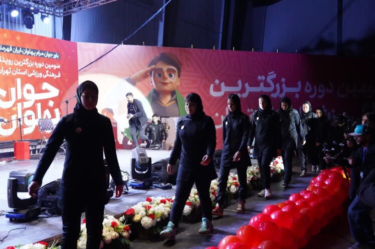  رژه ورزشکاران باقرشهر در جوان پهلوان ۳